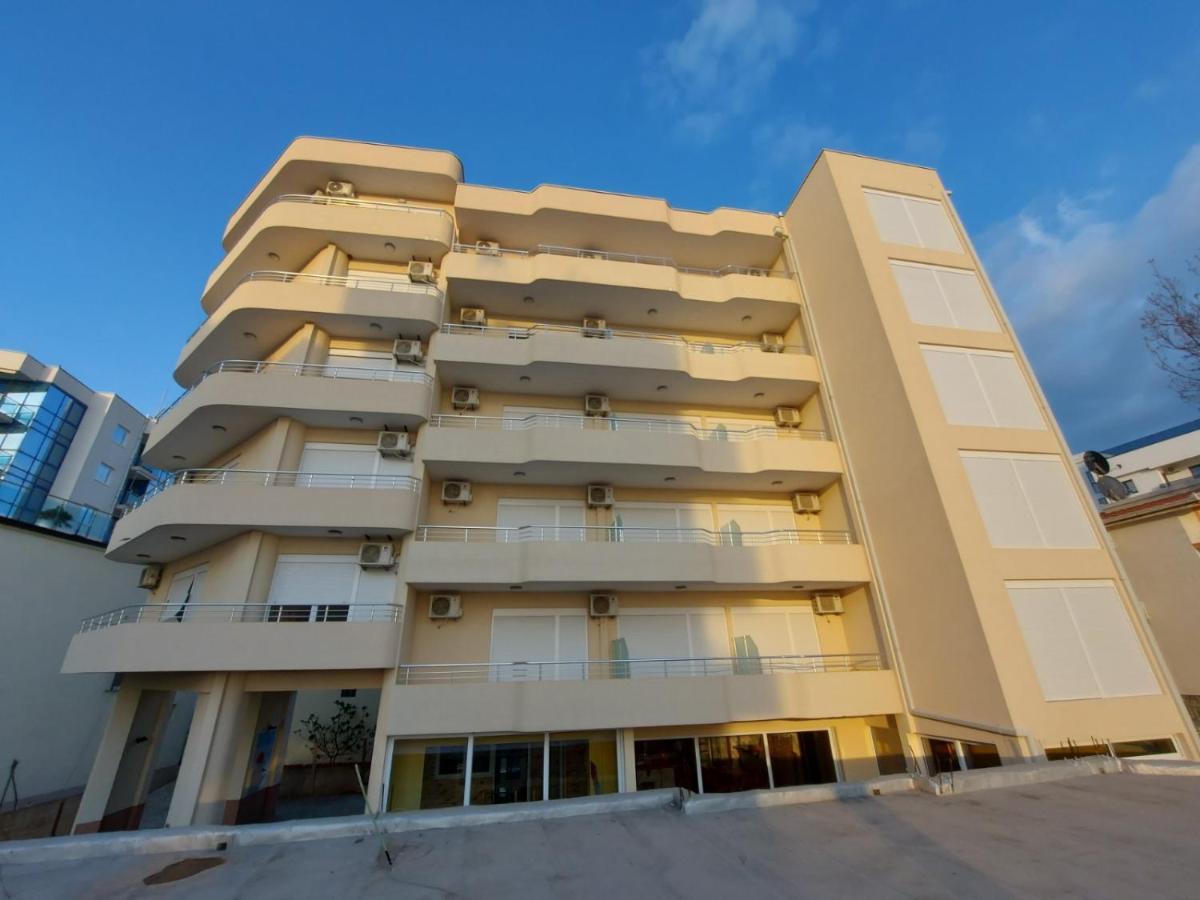 Apartments Dobra Voda Esterno foto